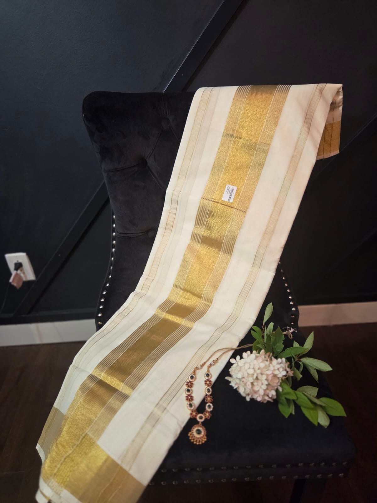 Women Kerala Saree