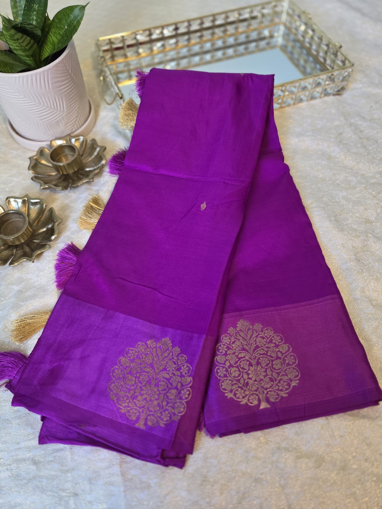 Banarasi Silk with Satin Pattu woven border